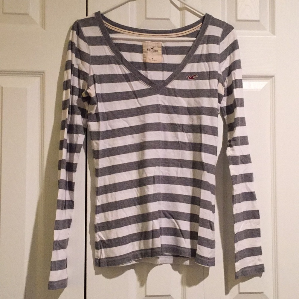 Long sleeve, striped, v-neck